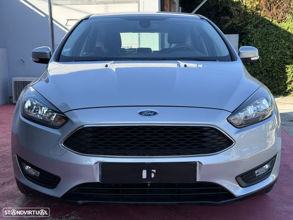 Ford Focus 1.0 EcoBoost S&S COOL&CONNECT DESIGN - 2