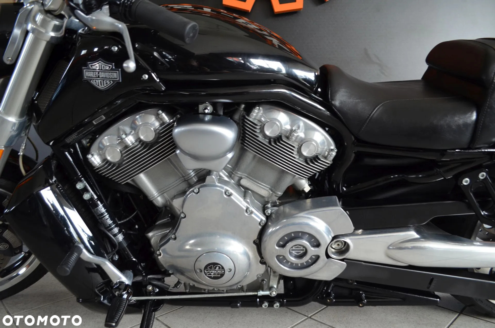 Harley-Davidson V-Rod Muscle - 16