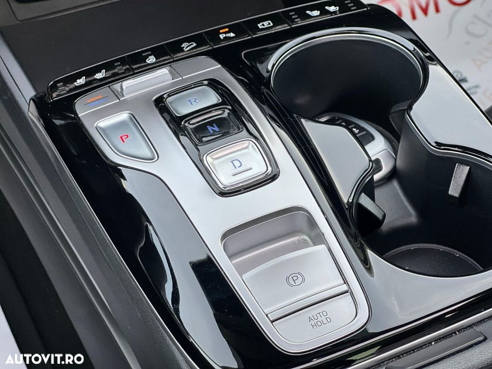 Hyundai Tucson 1.6 l 215 CP 4WD 6AT HEV Luxury - 18