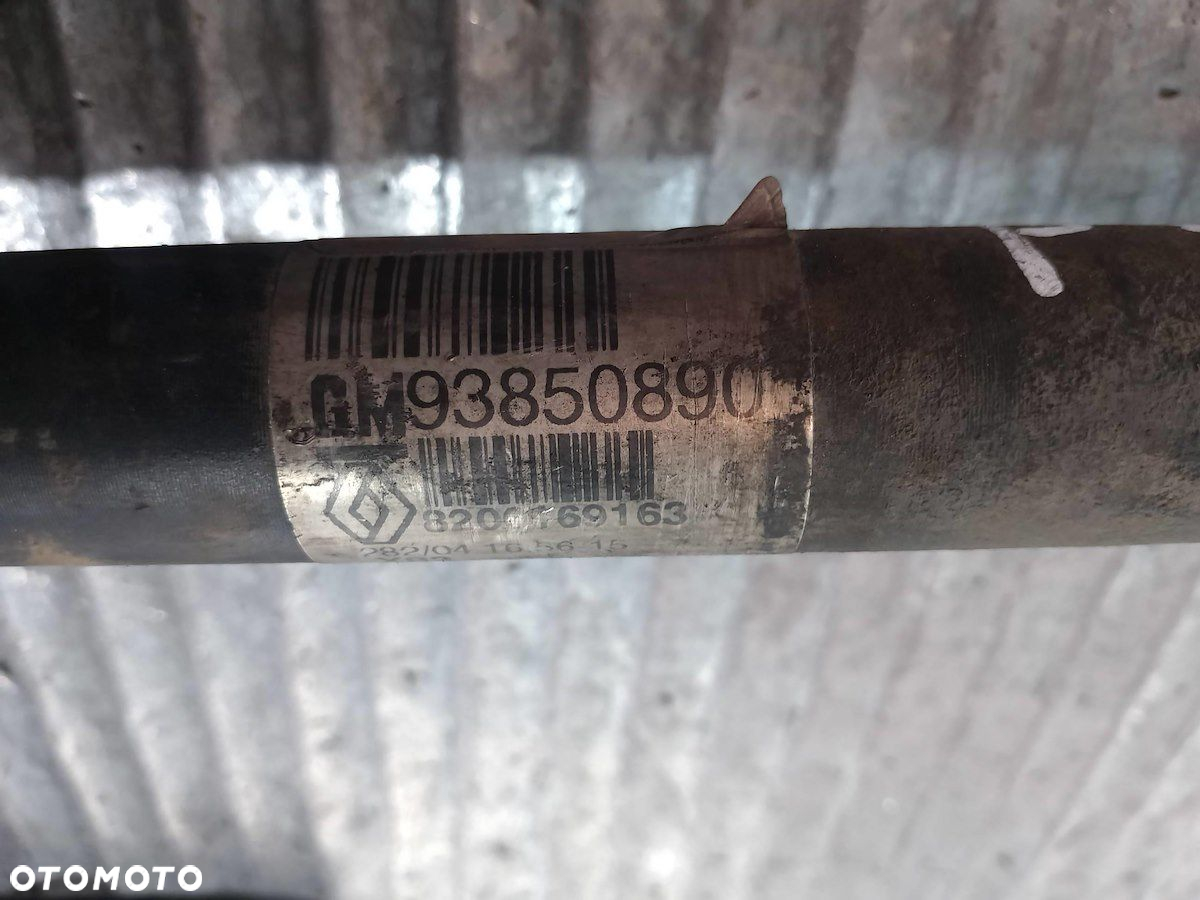 PÓŁOŚ PRAWA PRZÓD RENAULT TRAFIC 8200169163    93850890 2.5 DCI - 7