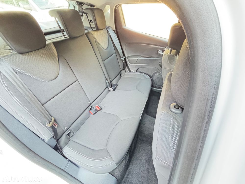 Renault Clio 1.5 dCi Authentique - 10