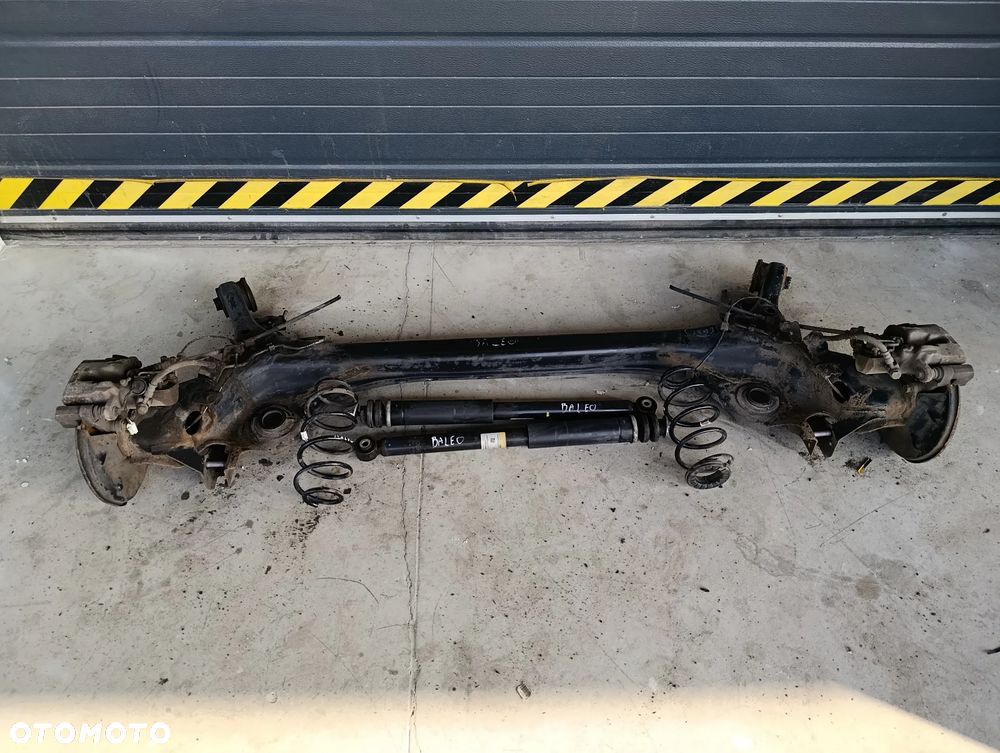 Belka zawieszenie tył tylne tarcze Suzuki Baleno II 2