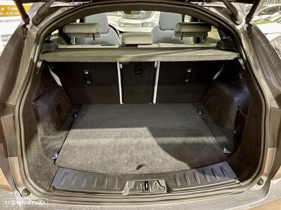 Jaguar E-Pace 1.5 P300e R-Dynamic HSE AWD Aut. - 45