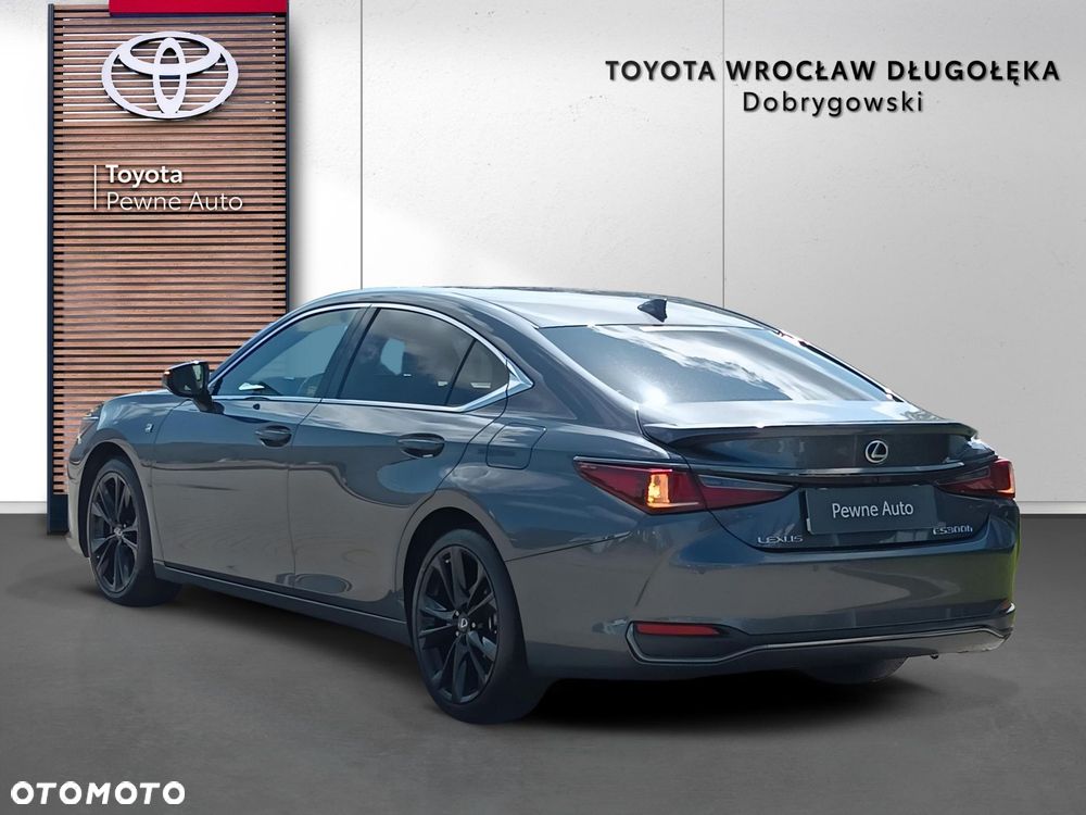 Lexus ES 300h F Sport Edition - 5