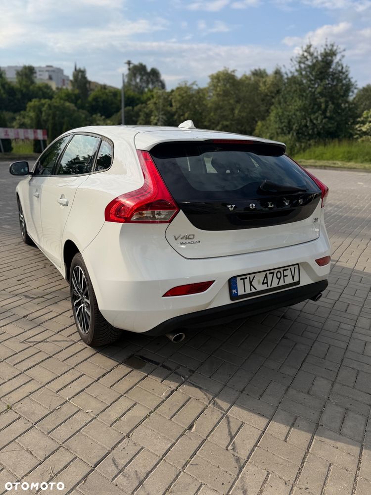 Volvo V40 D2 Geartronic Momentum - 7