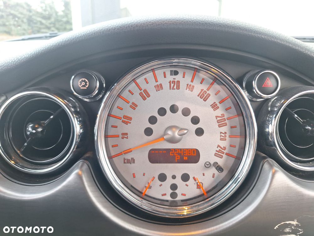 MINI Cooper S Sidewalk - 31