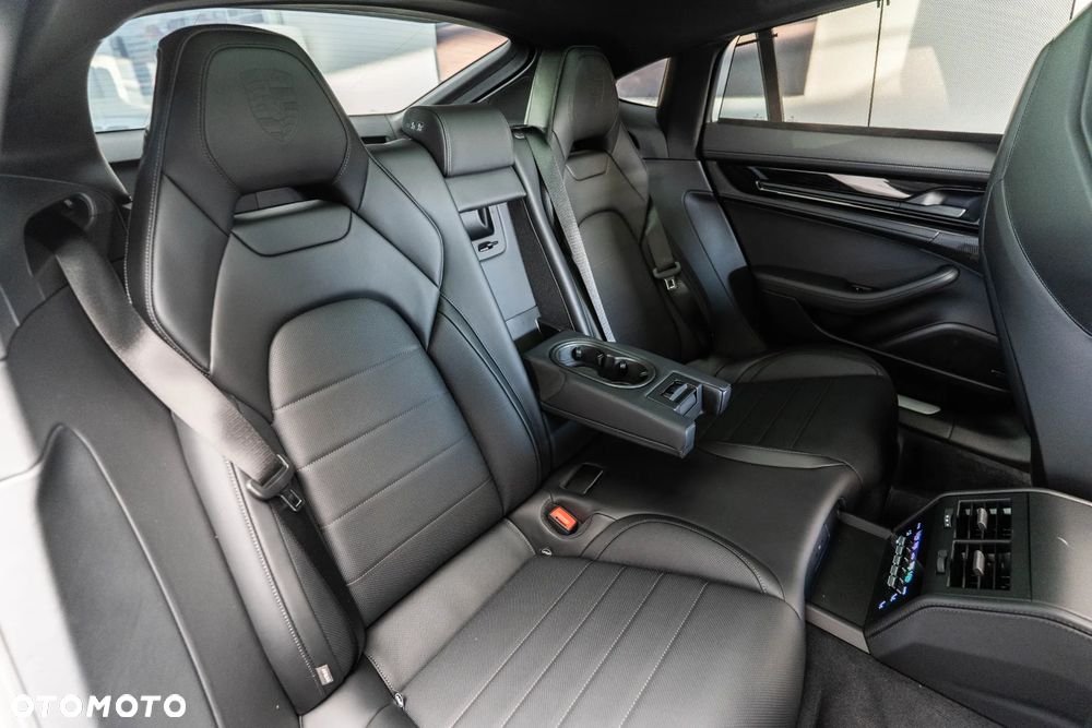 Porsche Panamera 4 - 14