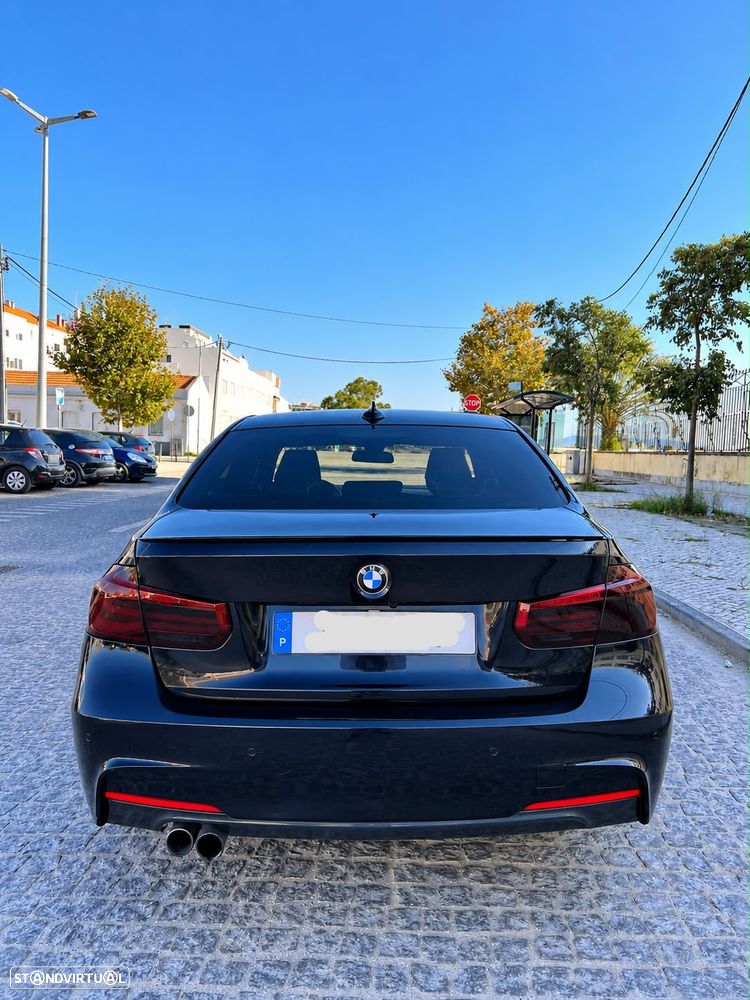 BMW 330 - 25