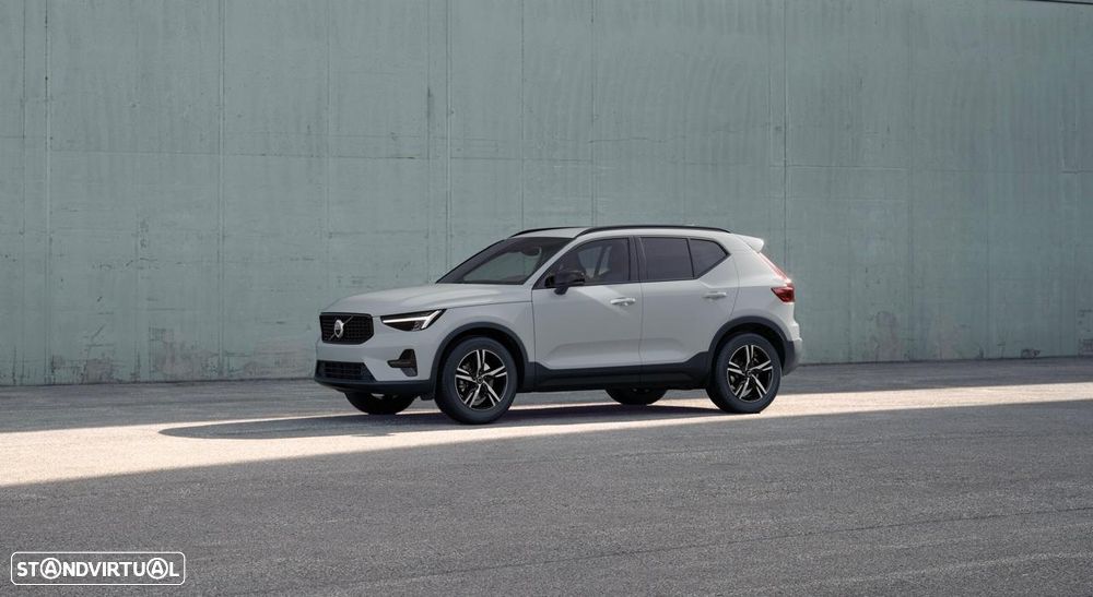 Volvo XC 40 1.5 T2 Plus Dark Auto - 2