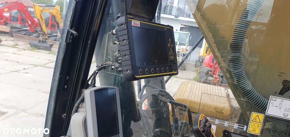 Caterpillar 330 F - 15