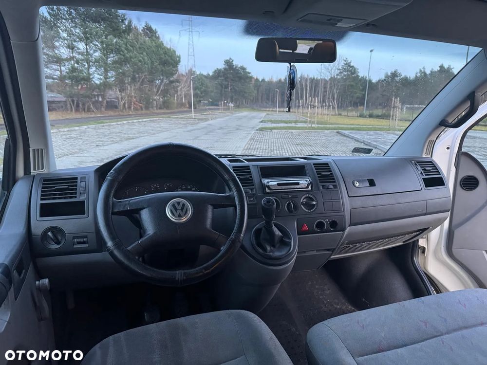Volkswagen Transporter - 4