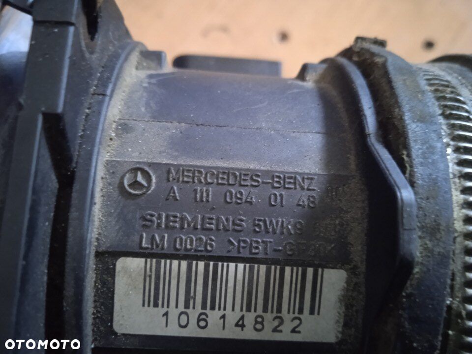 Przepływomierz Mercedes W203 2.0 A1110940148 - 2
