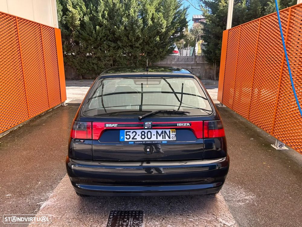 Seat Ibiza 1998 photo 3