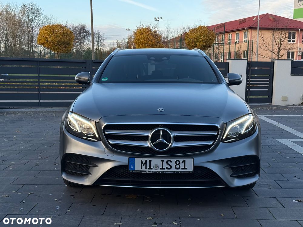 Mercedes-Benz Klasa E 350 d 4Matic T 9G-TRONIC AMG Line - 3