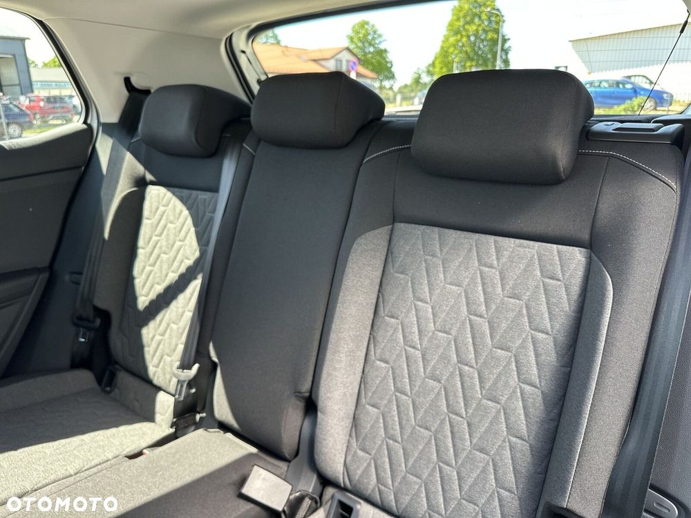 Volkswagen T-Cross - 17
