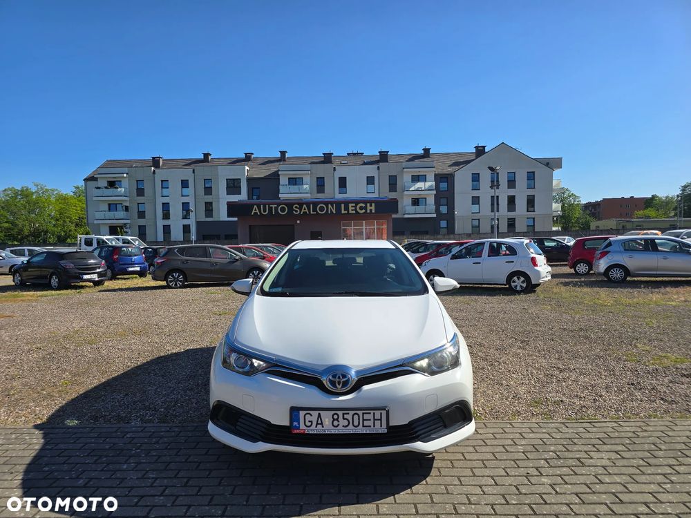 Toyota Auris 1.8 HSD Luna - 2