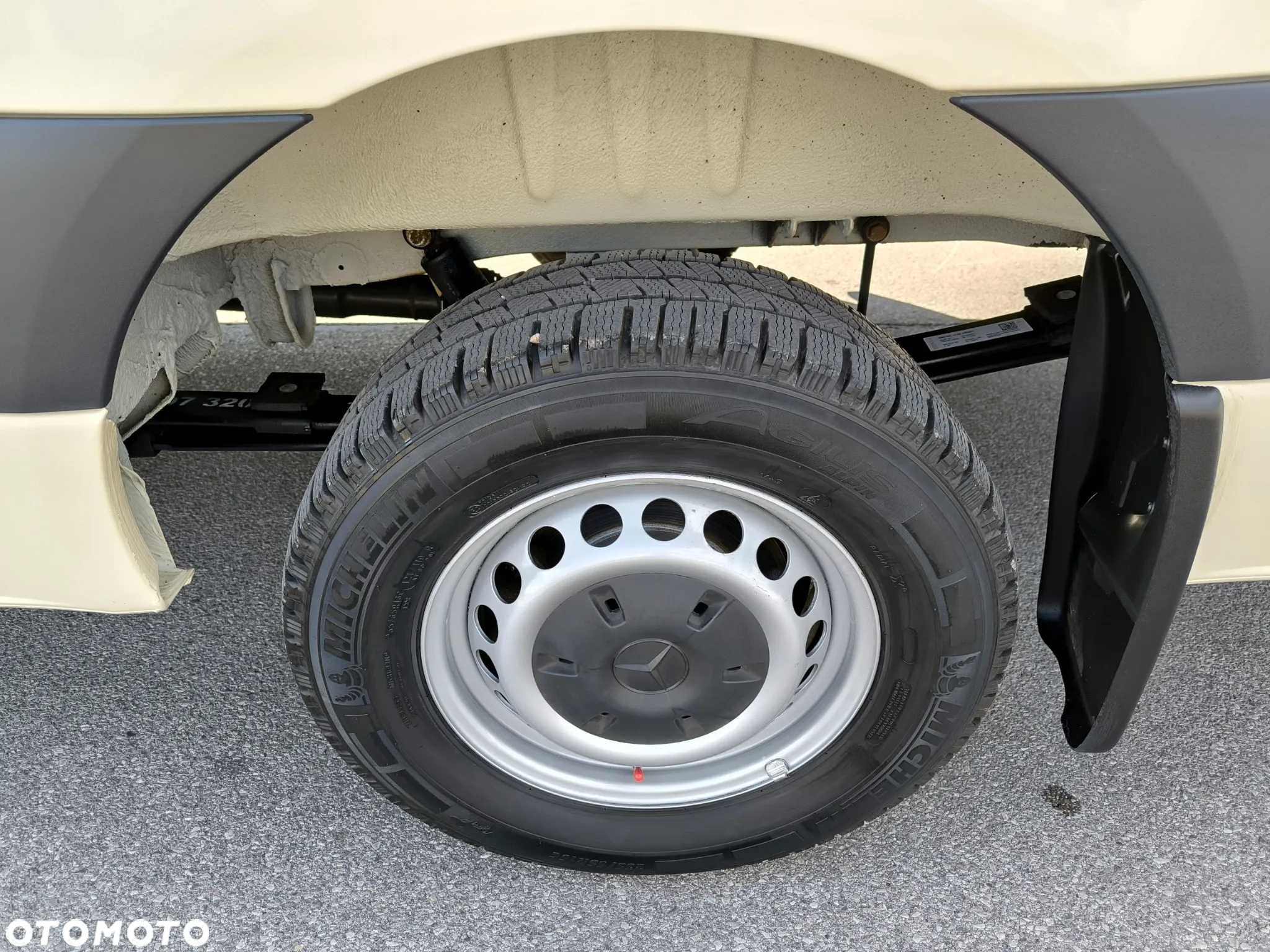 Mercedes-Benz Sprinter - 20
