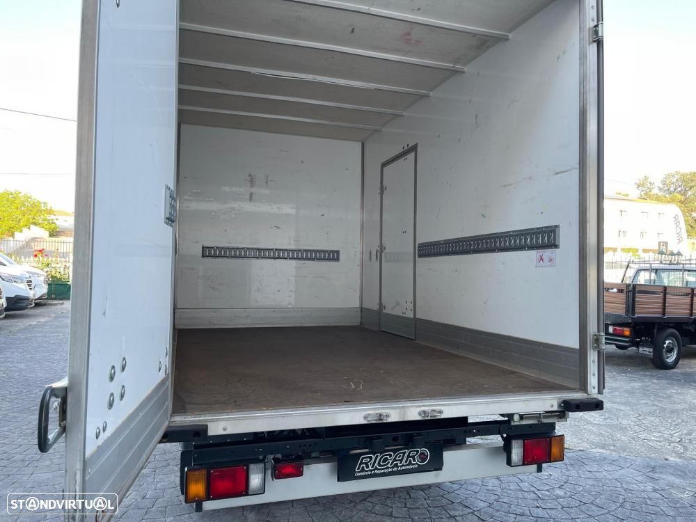 Isuzu NLR NLR CS 3.0 150.35/28 (150CV) - 10
