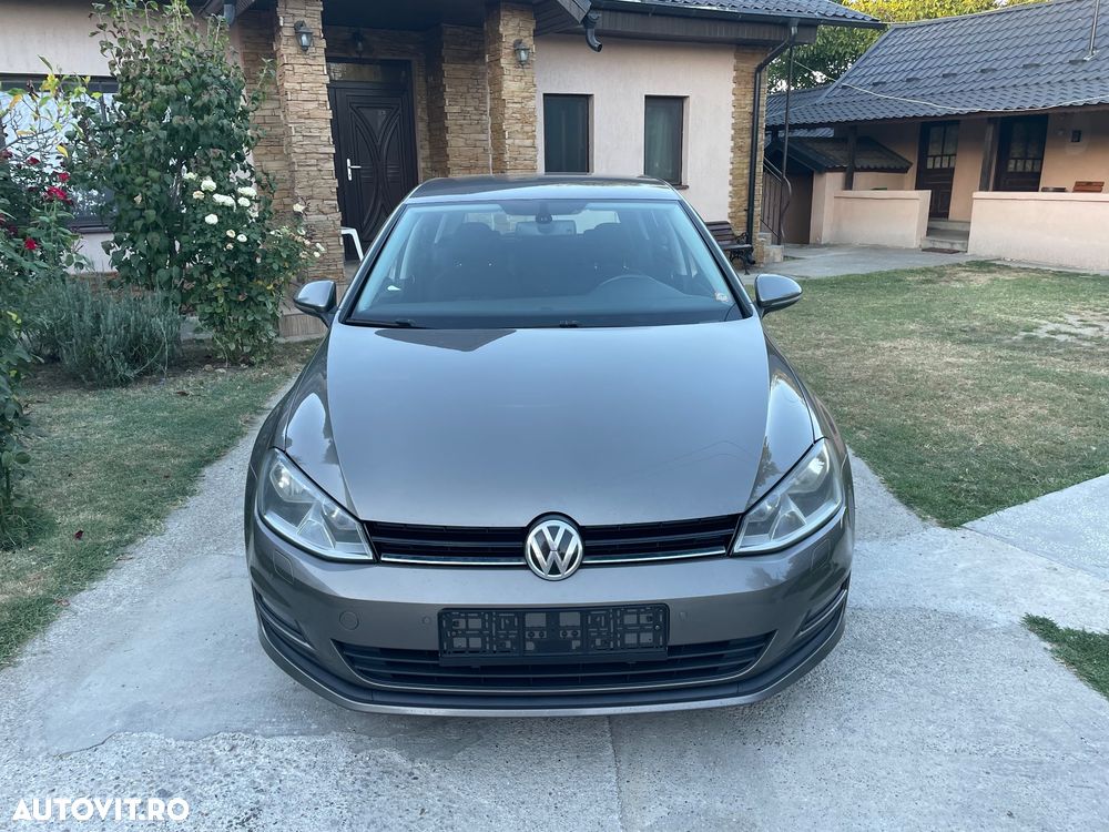 Volkswagen Golf - 9