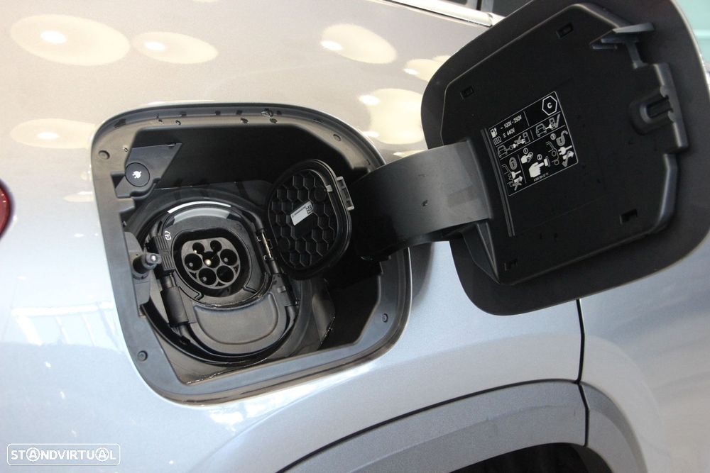 Mercedes-Benz GLA 250 e Progressive - 8