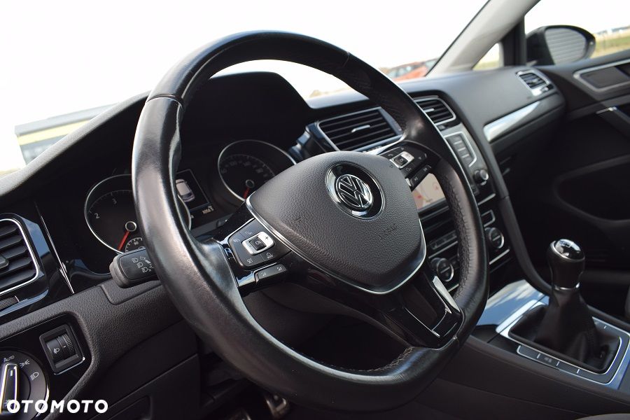 Volkswagen Golf 1.6 TDI BlueMotion Technology Allstar - 17