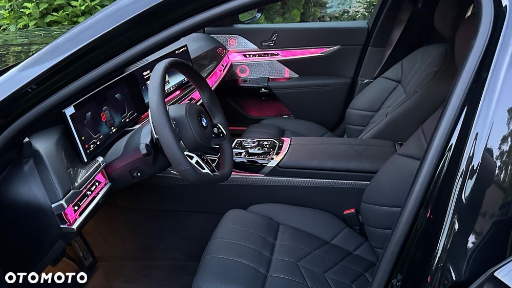 BMW Seria 7 - 31