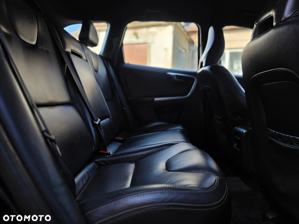 Volvo XC 60 - 22