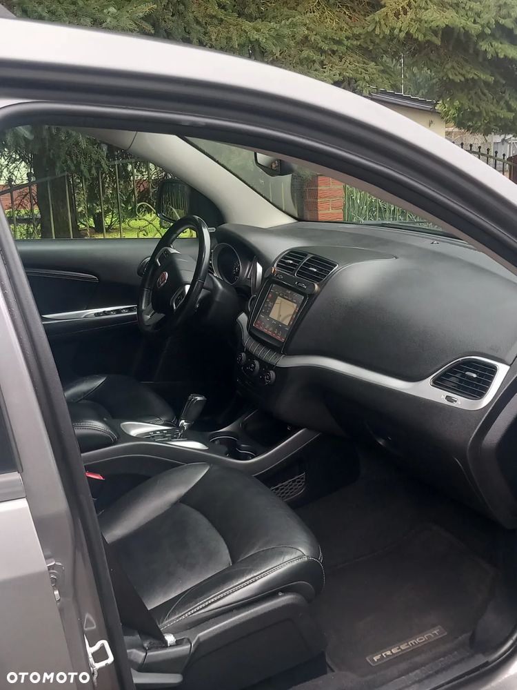 Fiat Freemont 2.0 Multijet 16V DPF Automatik Allrad Black Code - 15