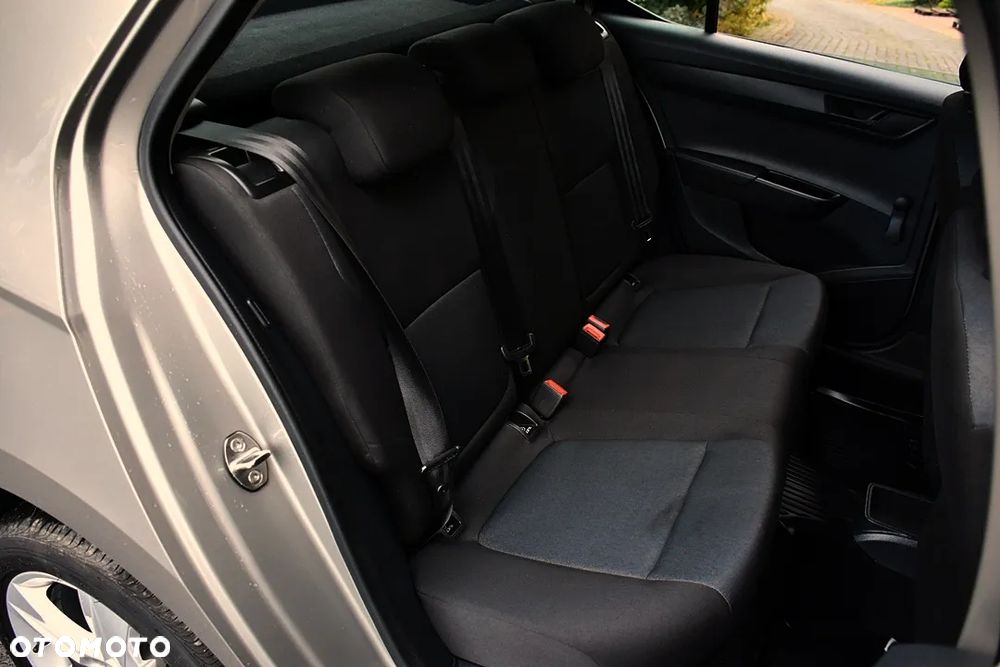 Skoda Fabia 1.0 Edition - 32