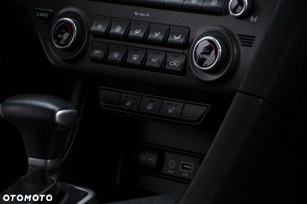 Kia Sportage 2.0 CRDI XL - 12