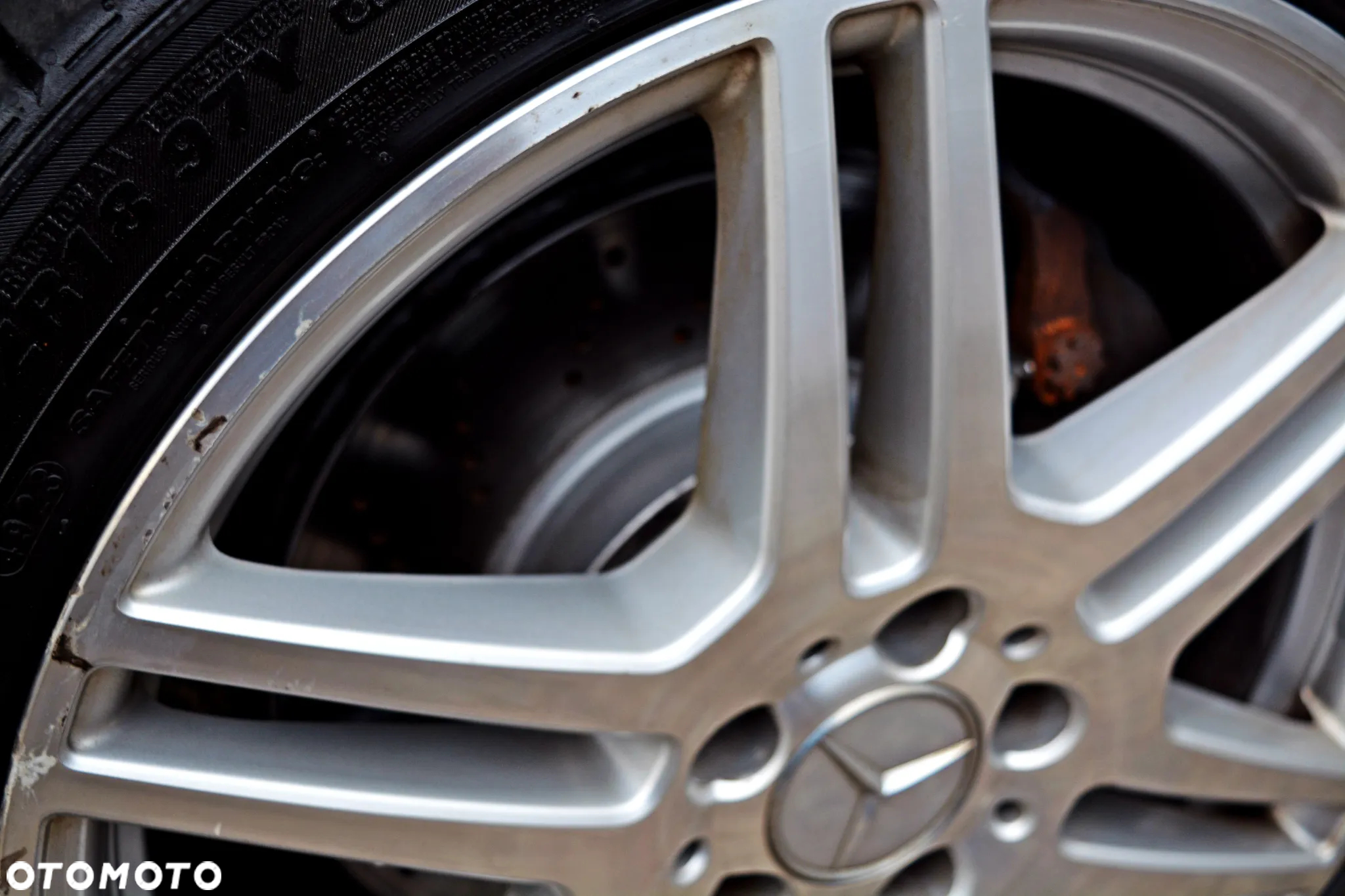 Mercedes-Benz Klasa E 250 T CDI DPF BlueEFFICIENCY 7G-TRONIC Avantgarde - 13