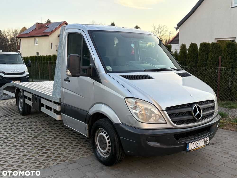 Mercedes-Benz Sprinter - 2