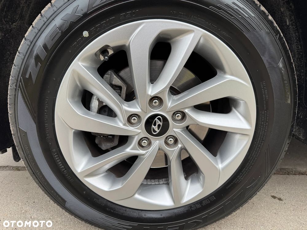 Hyundai Tucson 2.0 CRDi 4WD Automatik Style - 12