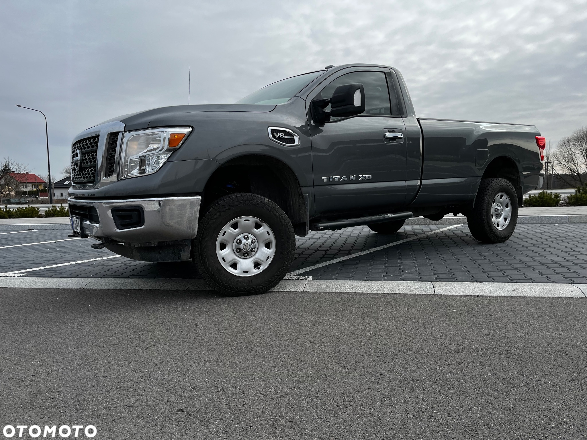 Nissan Titan - 12