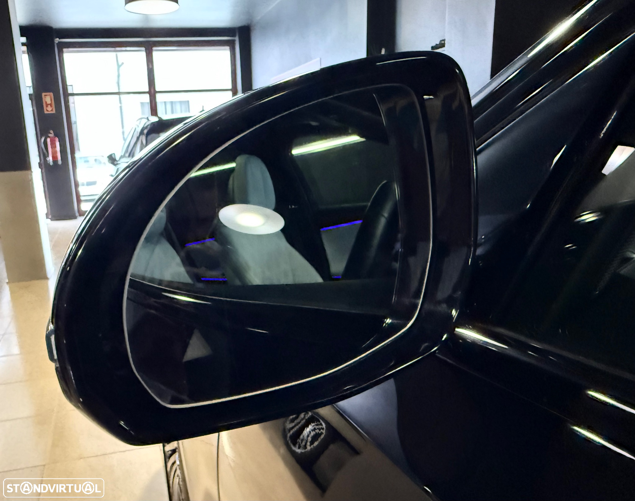 Mercedes-Benz E 300 Standard - 45