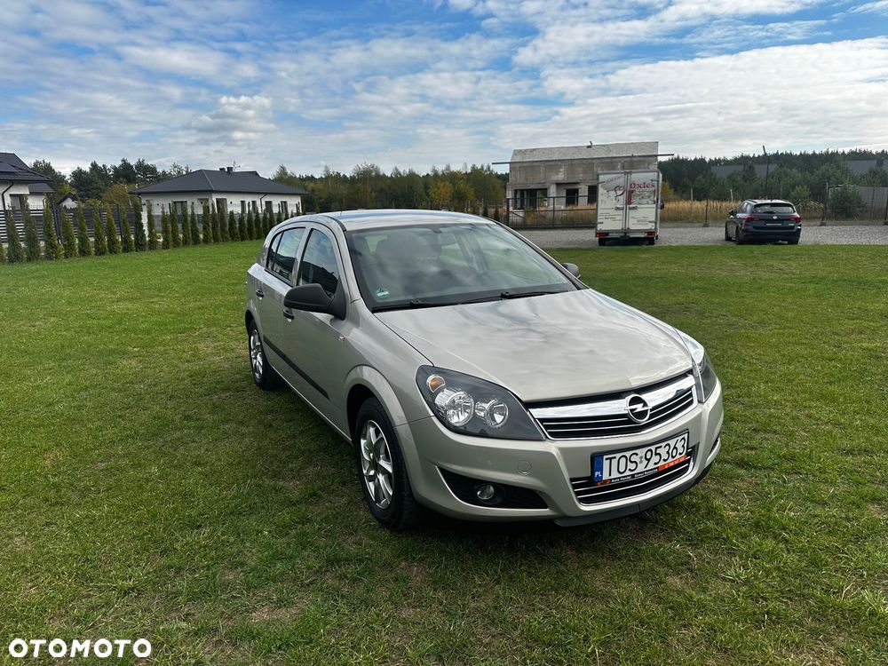 Opel Astra 1.4 Edition Plus - 25