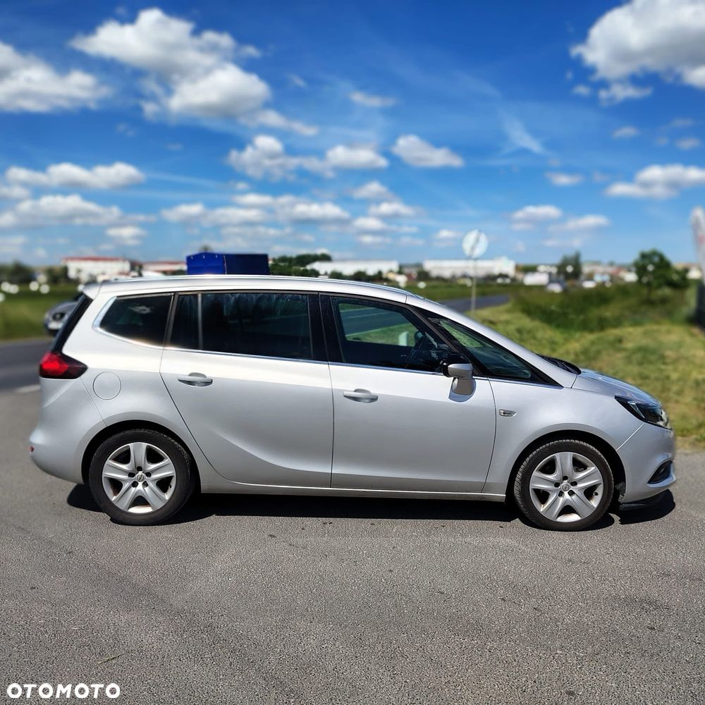 Opel Zafira 1.6 CDTI Elite S&S - 6