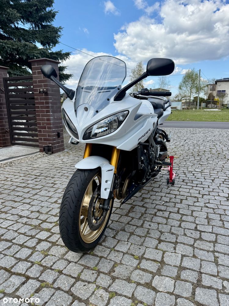 Yamaha FZ8 - 3