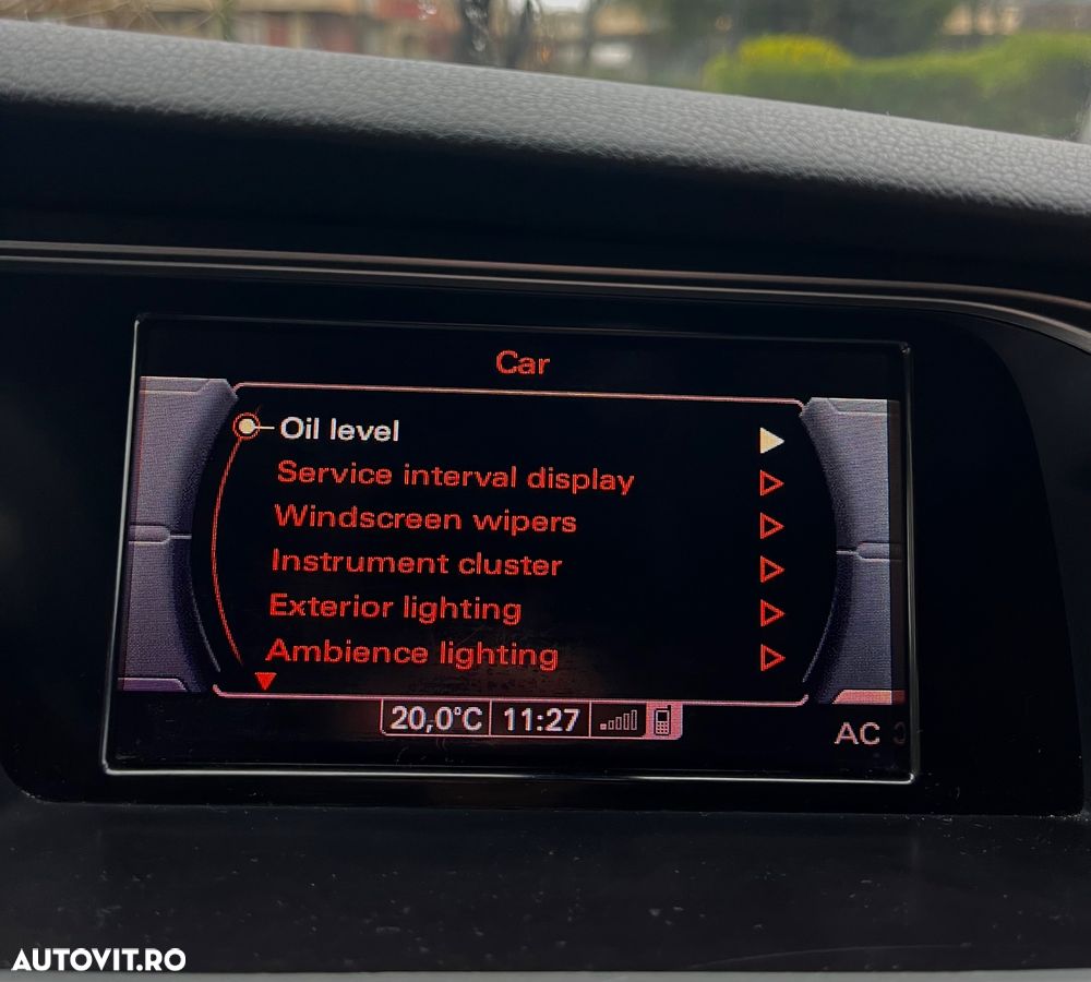 Audi A4 Avant 2.0 TDI - 10