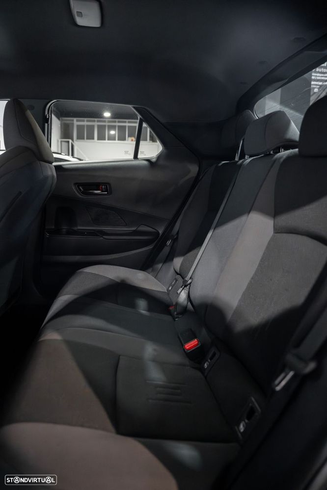 Toyota C-HR 1.8 Hybrid Lounge - 32