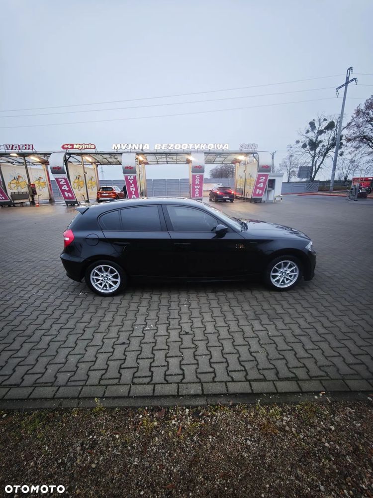 BMW Seria 1 118d - 4
