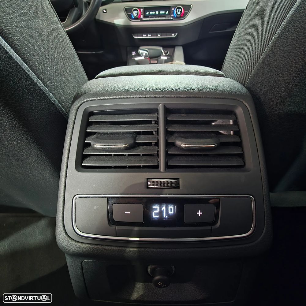 Audi A4 35 TDI S line S tronic - 16