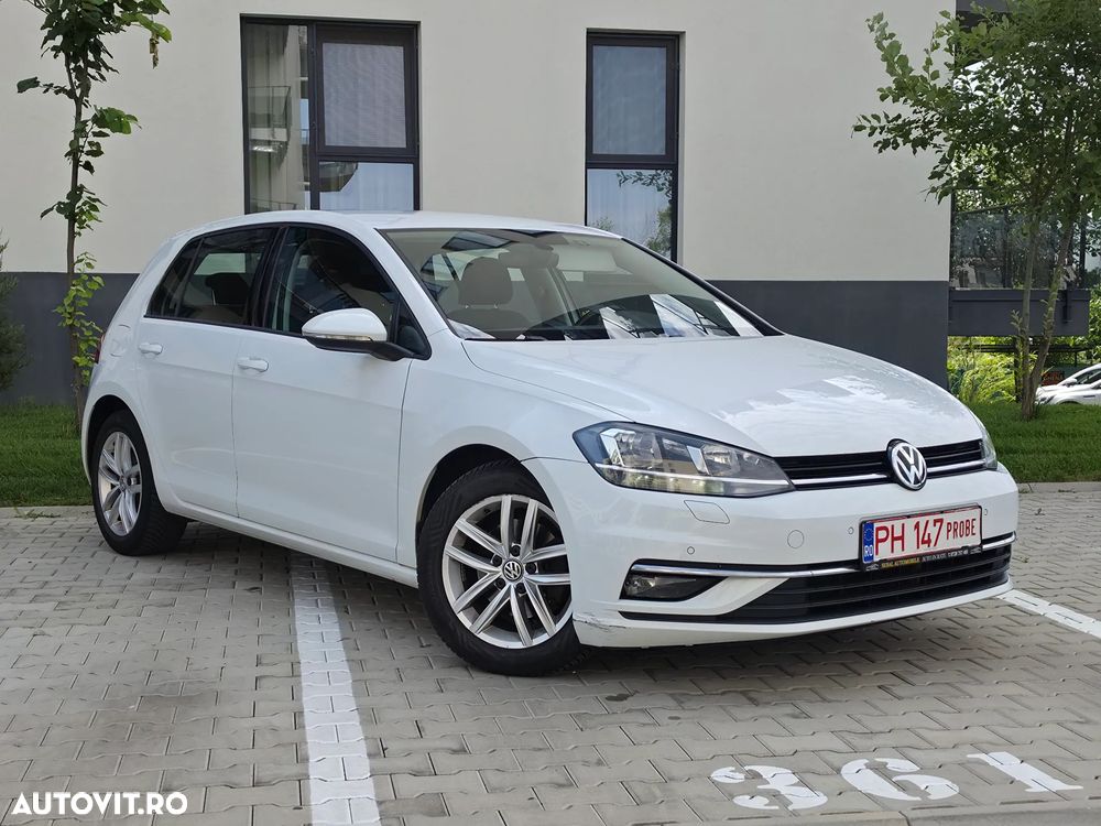 Volkswagen Golf 1.6 TDI SCR DSG Comfortline - 3