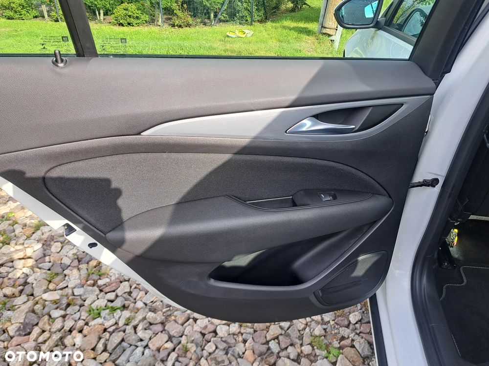 Opel Insignia 1.6 CDTI Edition - 13
