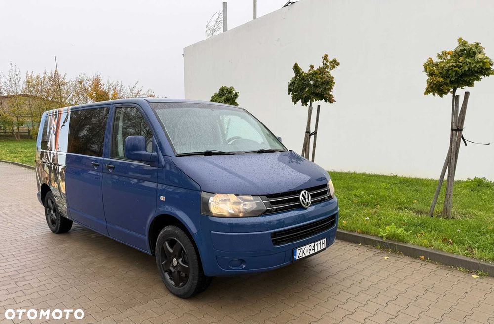 Volkswagen Caravelle - 4