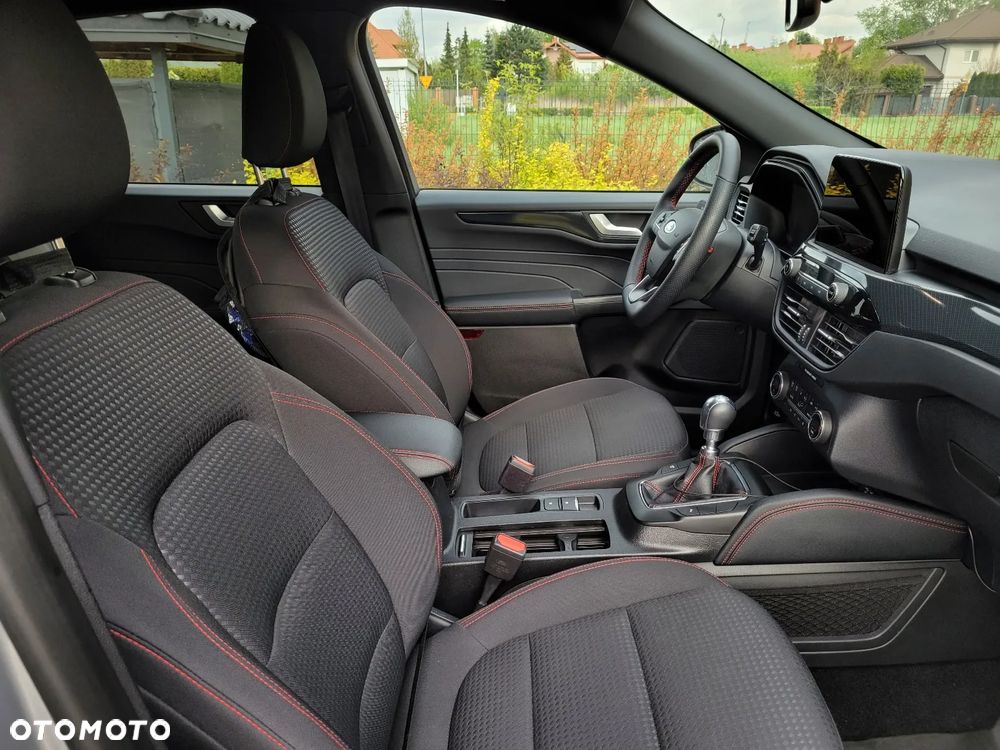 Ford Kuga 1.5 EcoBoost FWD ST-Line - 11