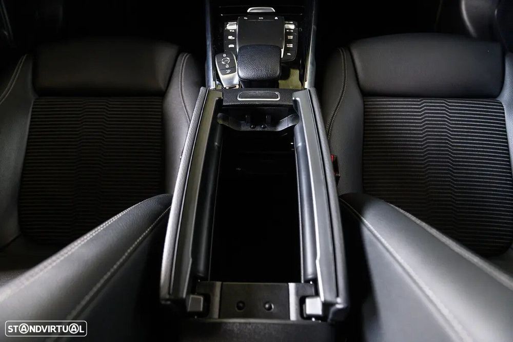 Mercedes-Benz GLB 200 d - 53