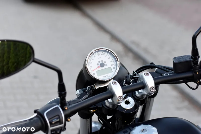 Moto Guzzi V9 - 33