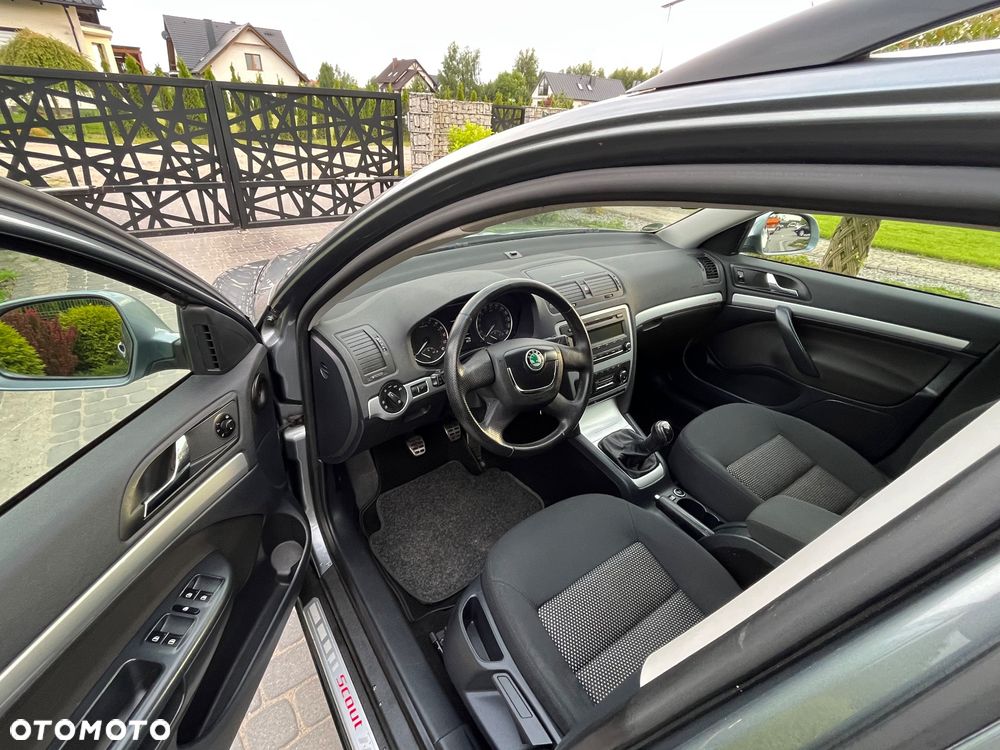 Skoda Octavia 2.0 TDI DPF Scout 4x4 - 15