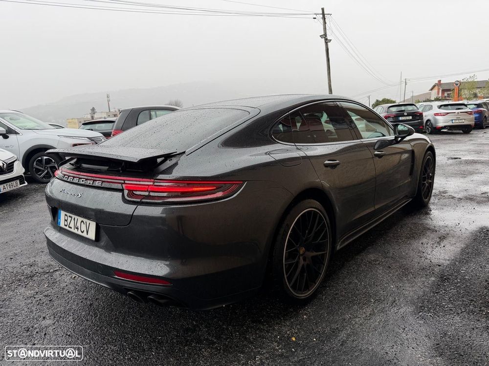 Porsche Panamera 4 S - 14